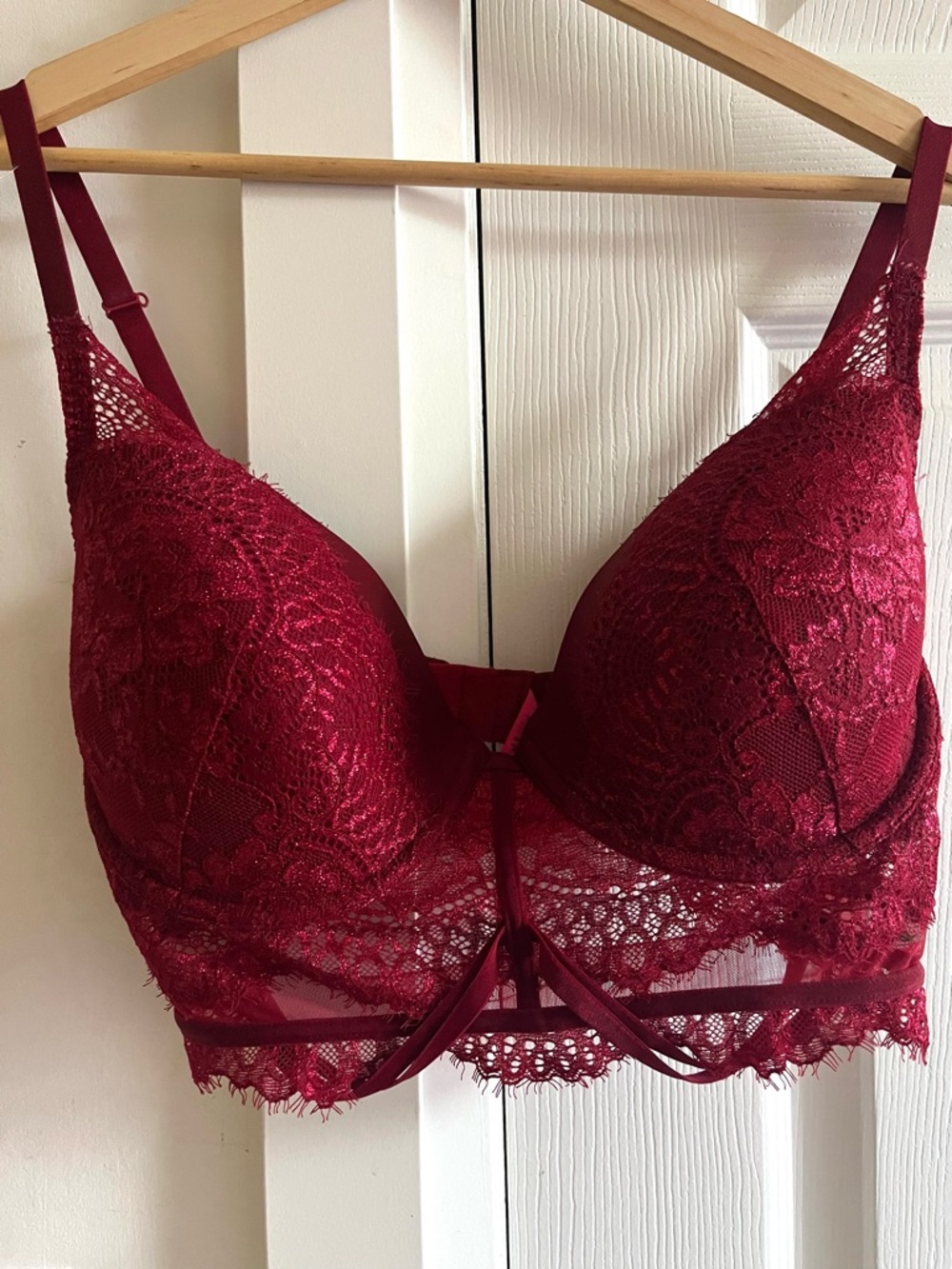 La Senza Beyond Sexy Diva Burgundy Lace Bra Size 34DDD
